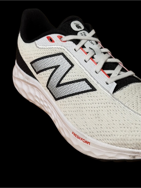 New Balance Arishi V4 Men\'s Fresh Foam Runners- White/Black/Neo Flame Size 10.5 main image 9